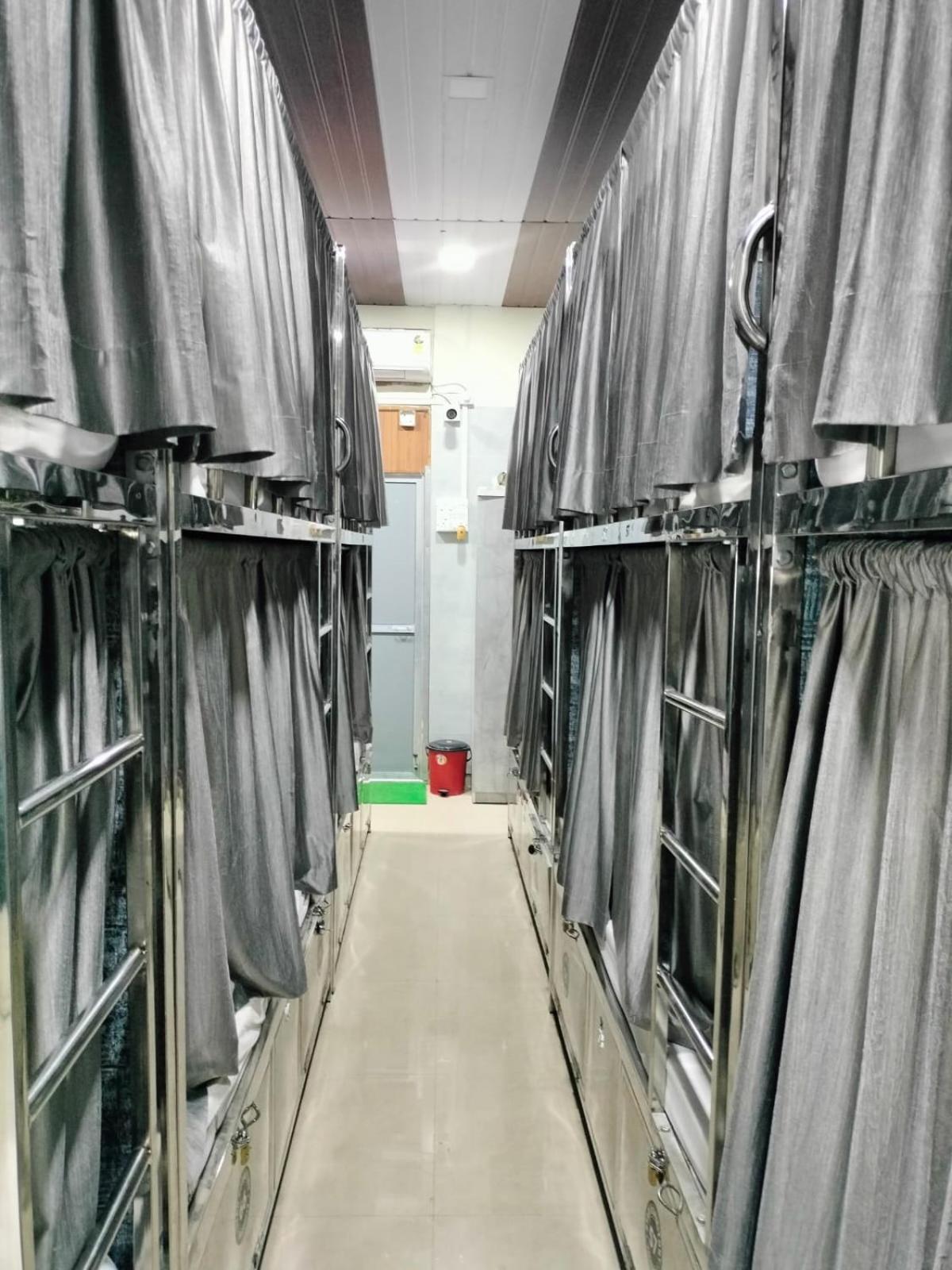 Star Dormitory Мумбай Екстериор снимка