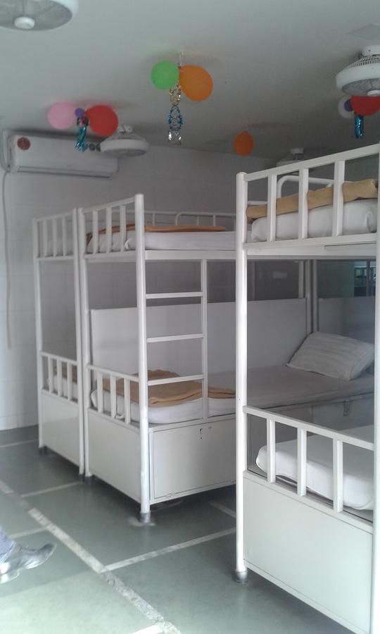 Star Dormitory Мумбай Екстериор снимка