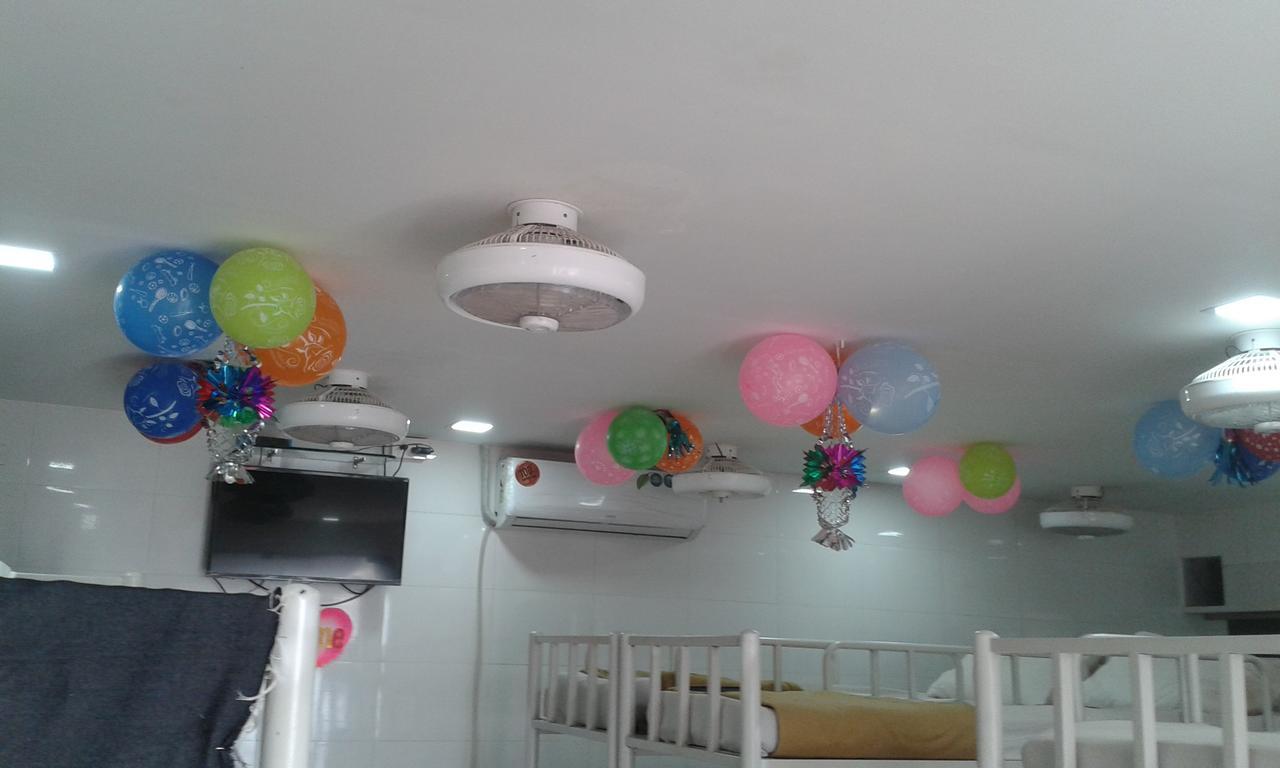 Star Dormitory Мумбай Екстериор снимка
