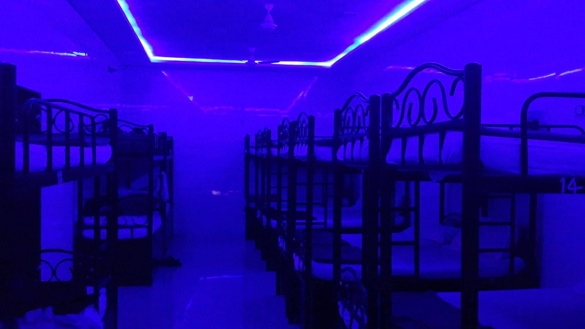 Star Dormitory Мумбай Екстериор снимка