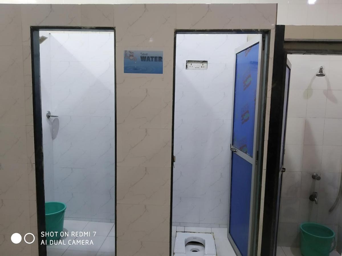 Star Dormitory Мумбай Екстериор снимка